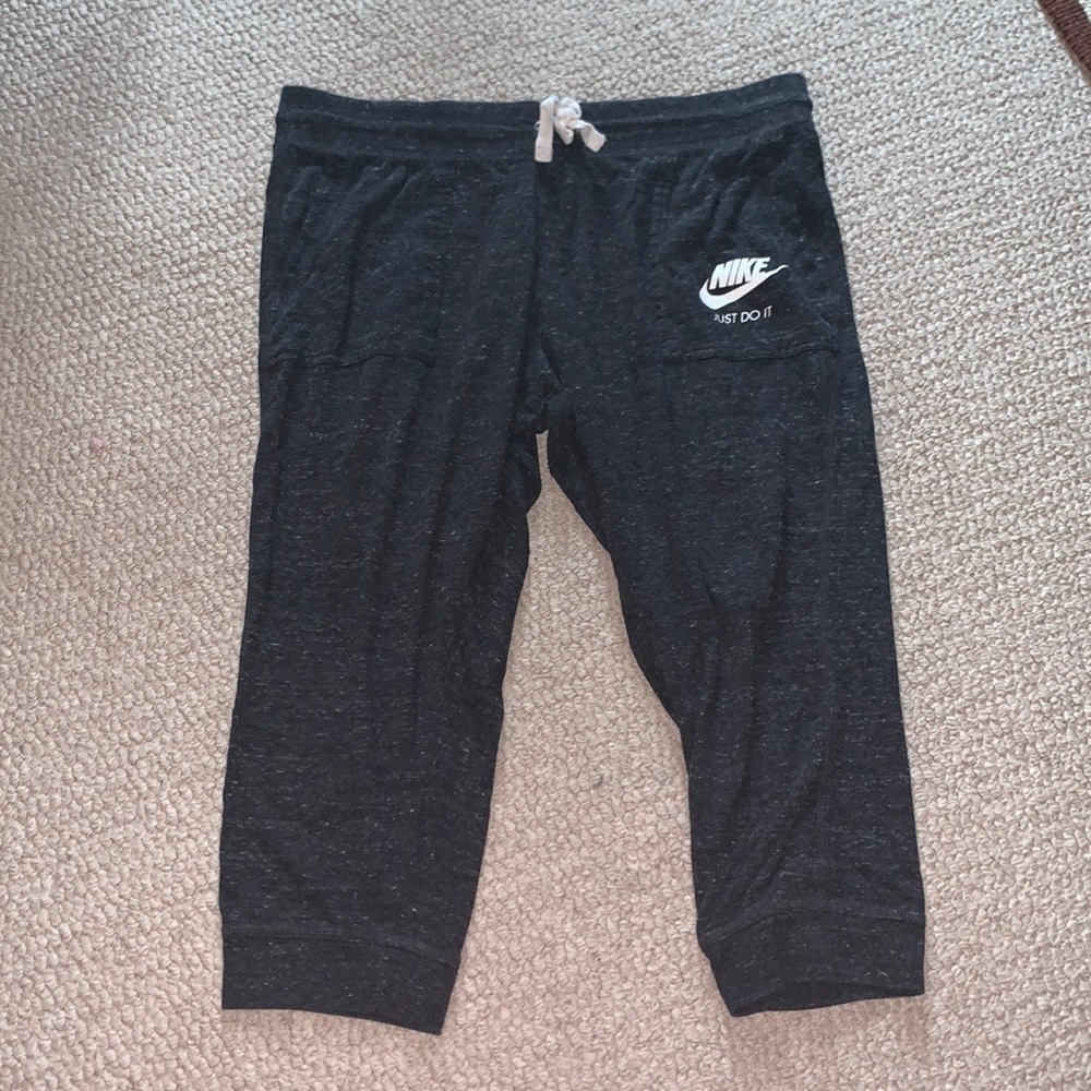 Nike Capri Pants